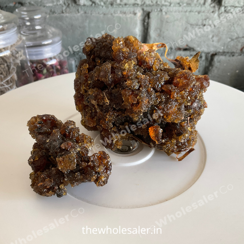 Guggul Gum (بريميوم) - Gugul Gond - Commiphora wightii