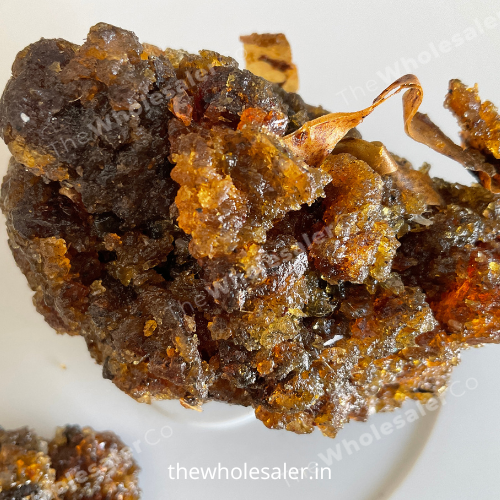 Guggul Gum (بريميوم) - Gugul Gond - Commiphora wightii